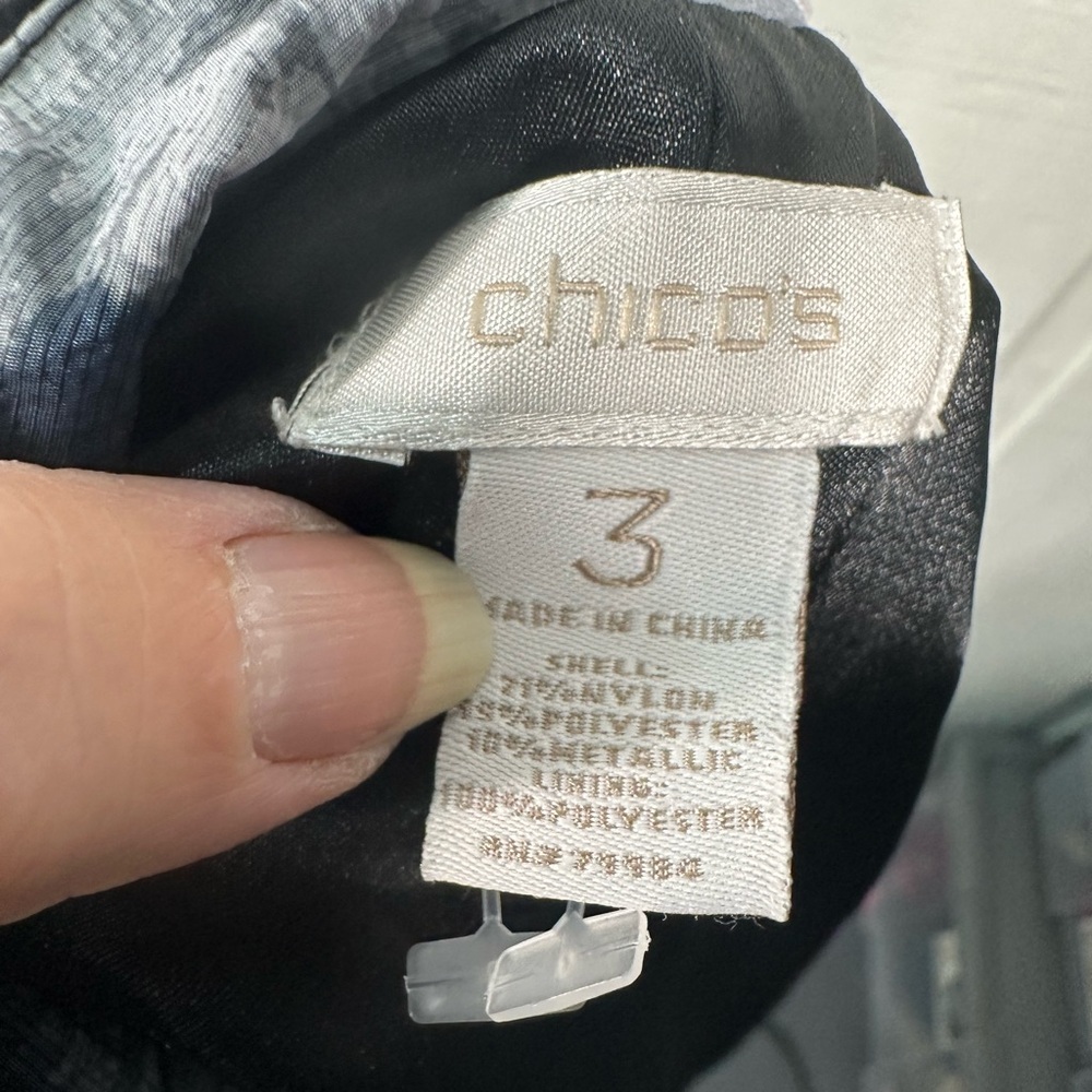 Chicos Black and White Long Sleeve Button Down Jacket Size 3(XL) EUC - Picture 6 of 6